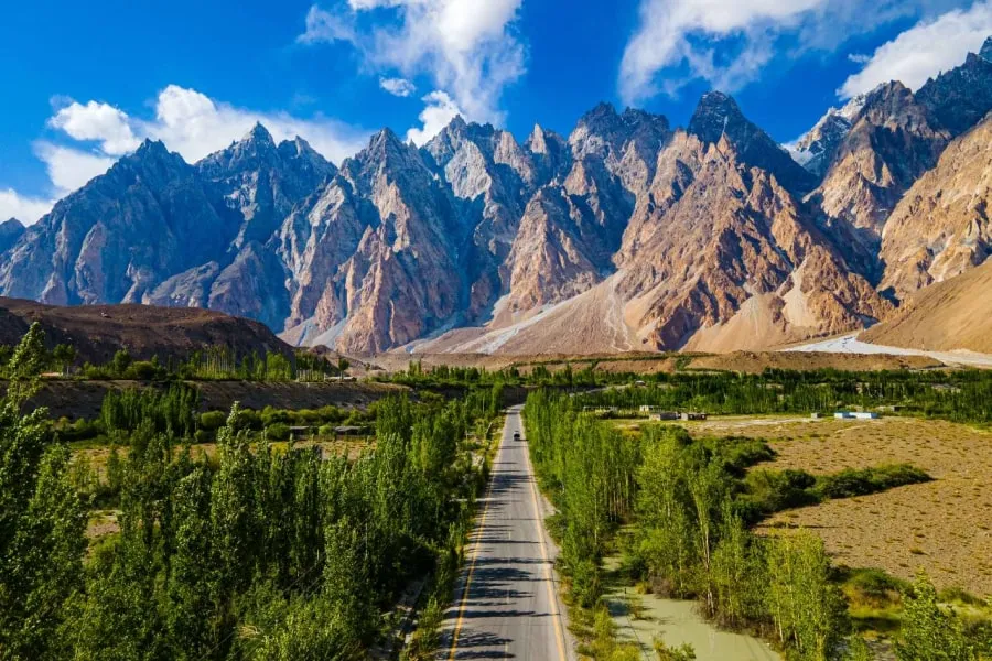 hunza-valley-1-min